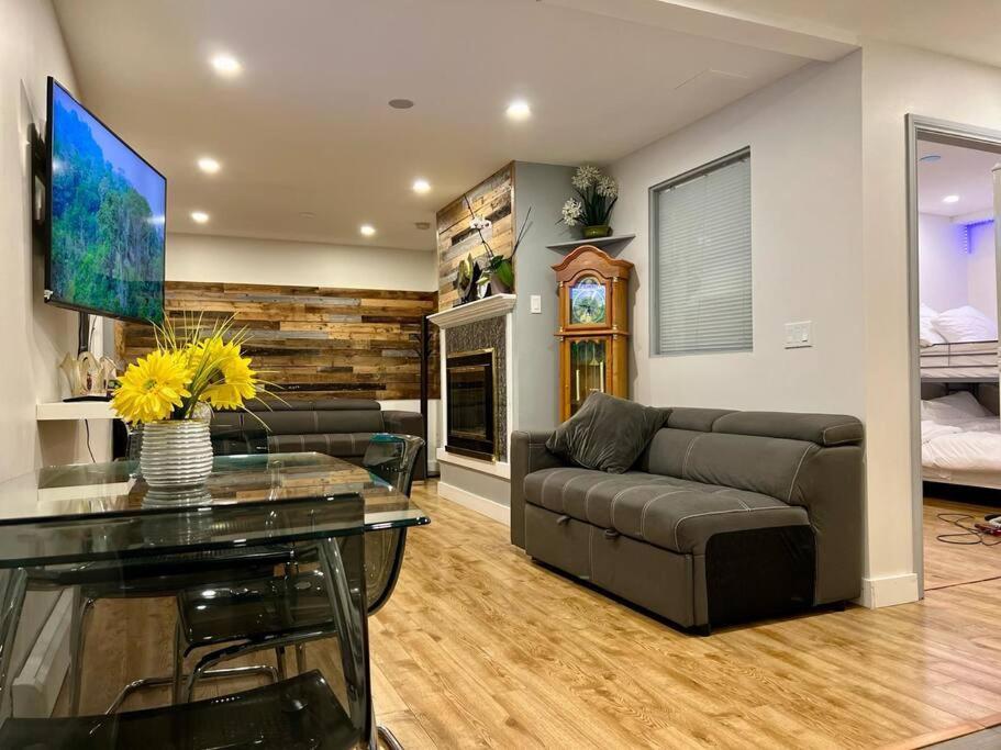 Westview Vacation Rental - Two Br House North Vancouver Exterior foto