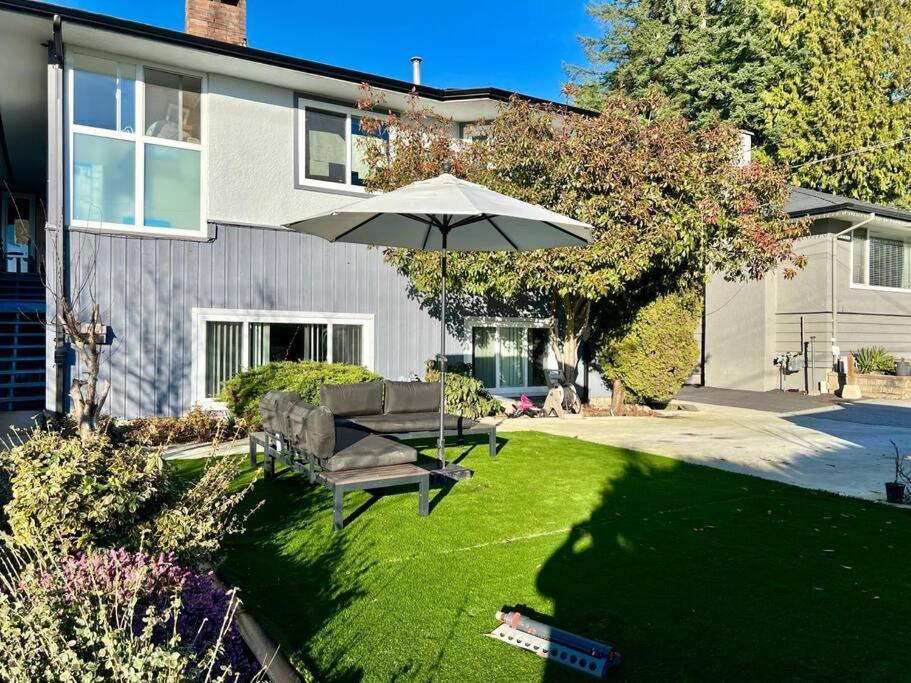 Westview Vacation Rental - Two Br House North Vancouver Exterior foto